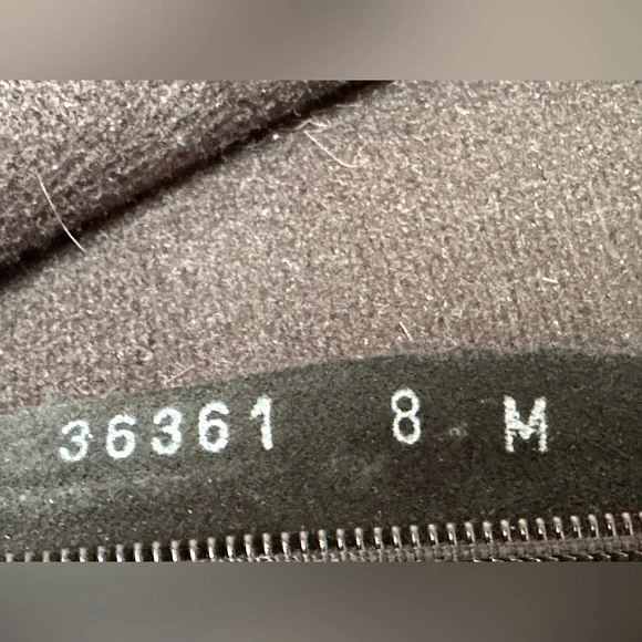 Canadian Anna - Picture 2 of 4